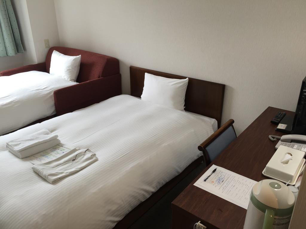 Hotel Green City Сендай Екстер'єр фото